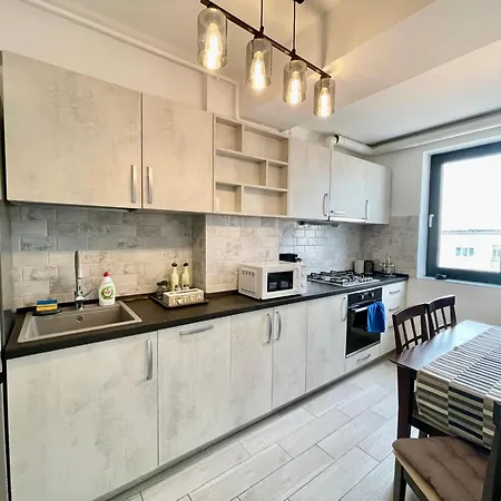 Yusuf Nerva Traian * Bucarest