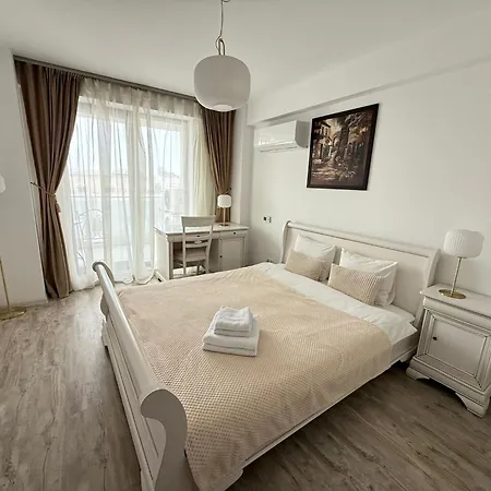 Yusuf Nerva Traian Appartement