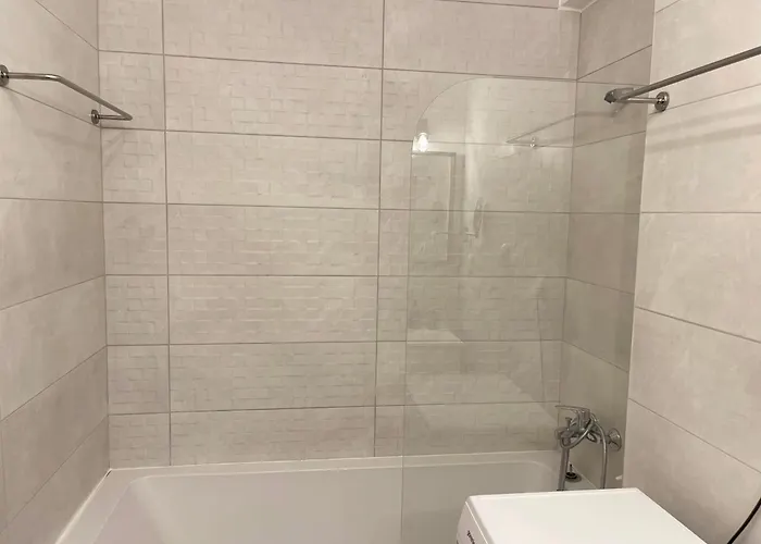 Yusuf Nerva Traian Apartment