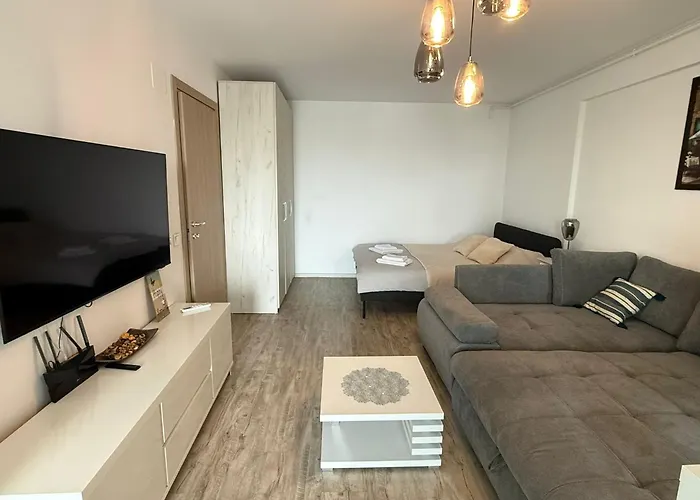 Yusuf Nerva Traian *