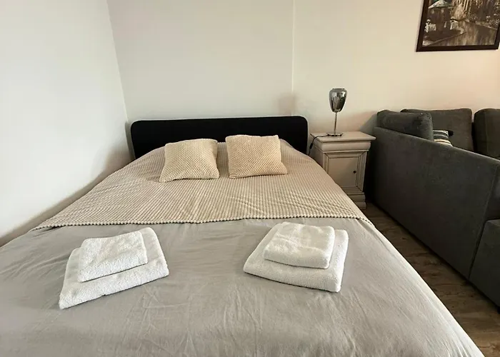 Yusuf Nerva Traian Apartament
